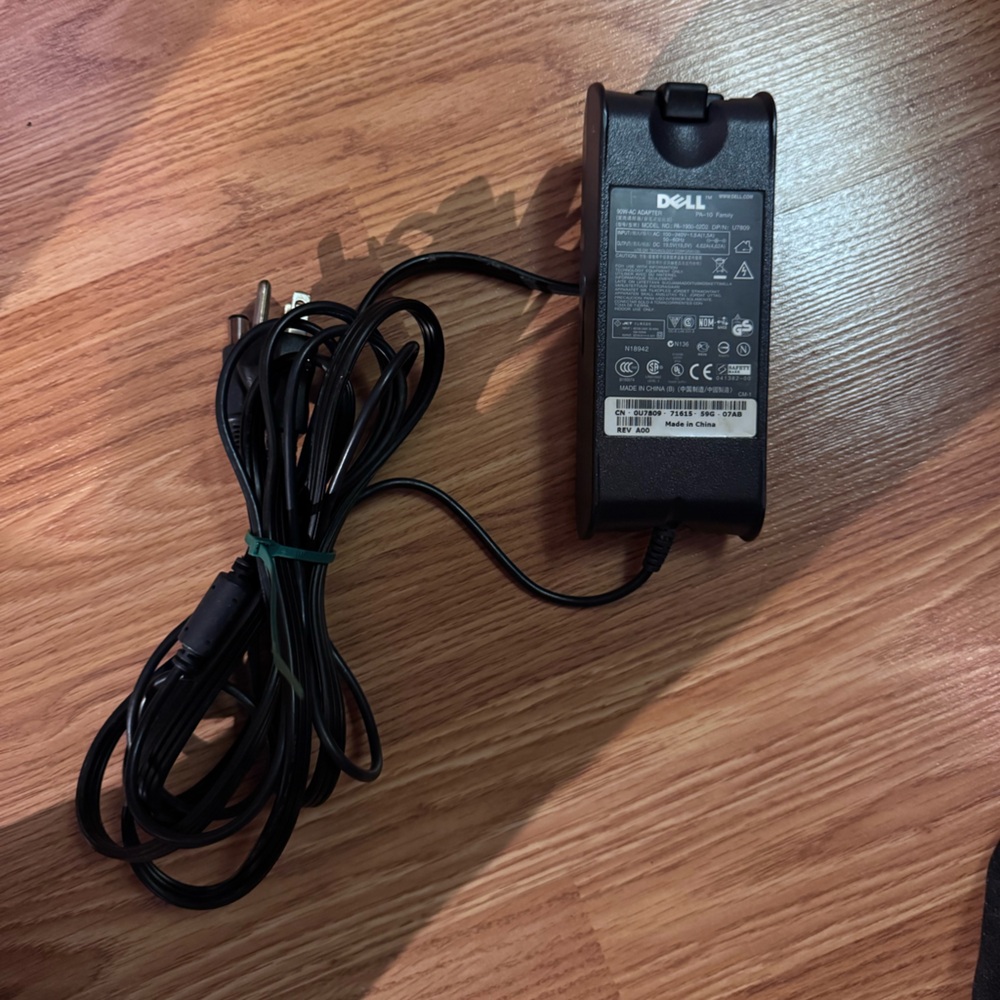 Dell 90 W adapter power cord - Picture 2 of 3
